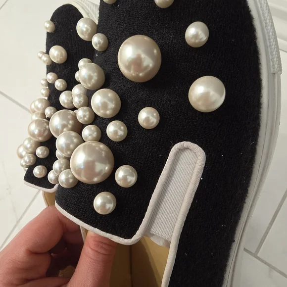 CHARLOTTE OLYMPIA Alex Pearl Embellished Sneakers In Black Size 40 - Picture 11 of 16